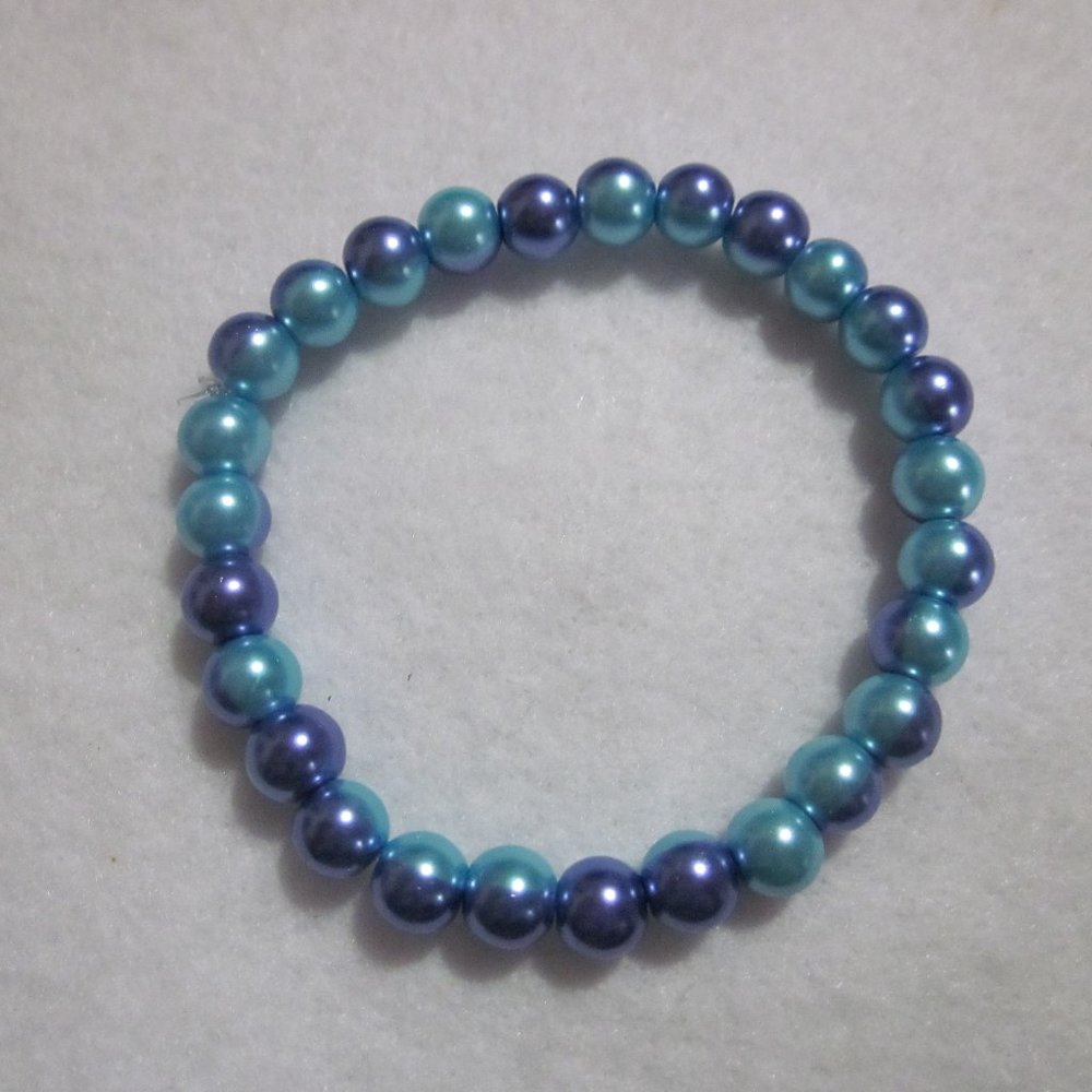 Two Tone Blue/Teal Stretch Bracelet.